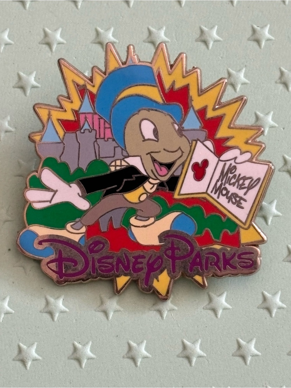 DISNEY PINS JIMINY CRICKET HOLDING AUTOGRAPH BOOK SIGNED BY MICKEY MOUSE